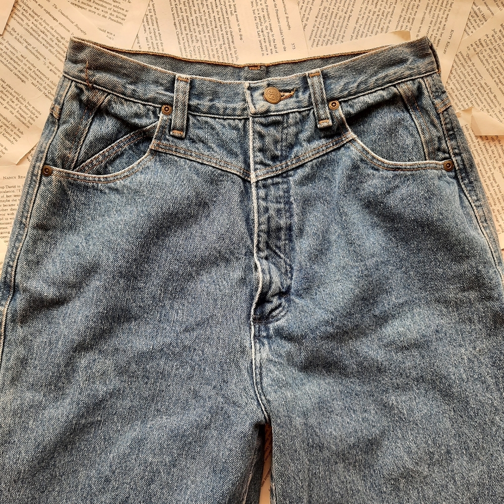 Silver Lake/Wrangler- Similar to Rockies Jeans